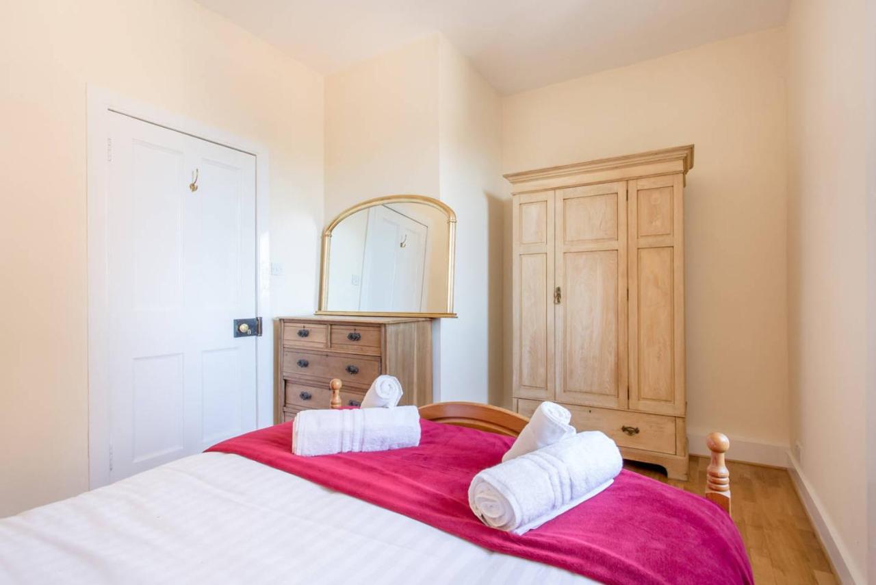 דירות אדינבורו Altido Retro Castle Retreat 2Bed מראה חיצוני תמונה